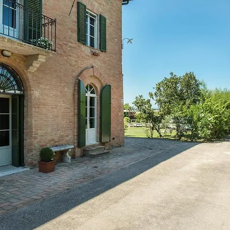 Finestra Su 16, Emma