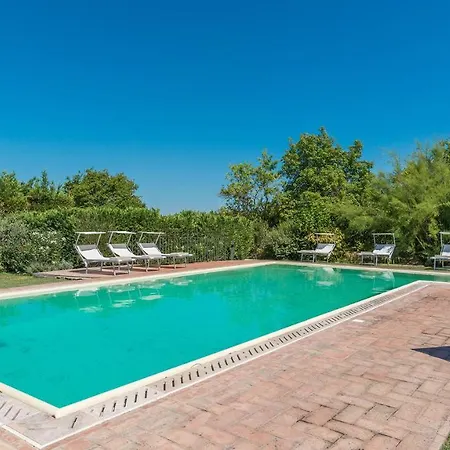 Finestra Su 16, Emma * سيينا