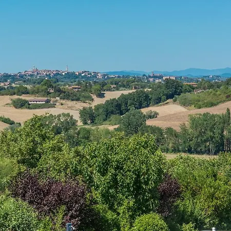 Finestra Su 16, Emma Villa Siena