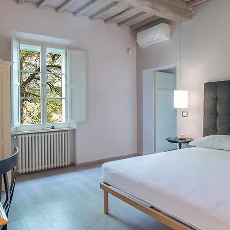 Finestra Su 16 Villa *