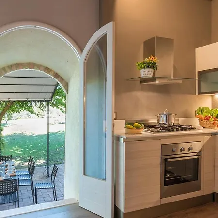 Finestra Su 16 Villa *
