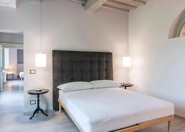 Villa Finestra Su 16, Emma