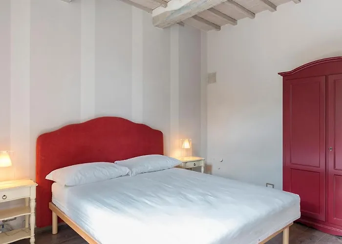 Finestra Su 16, Emma Villa *