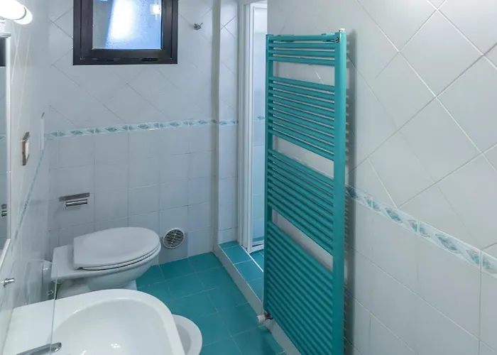 Finestra Su 16, Emma * Σιένα