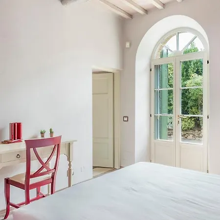 Villa Finestra Su 16, Emma